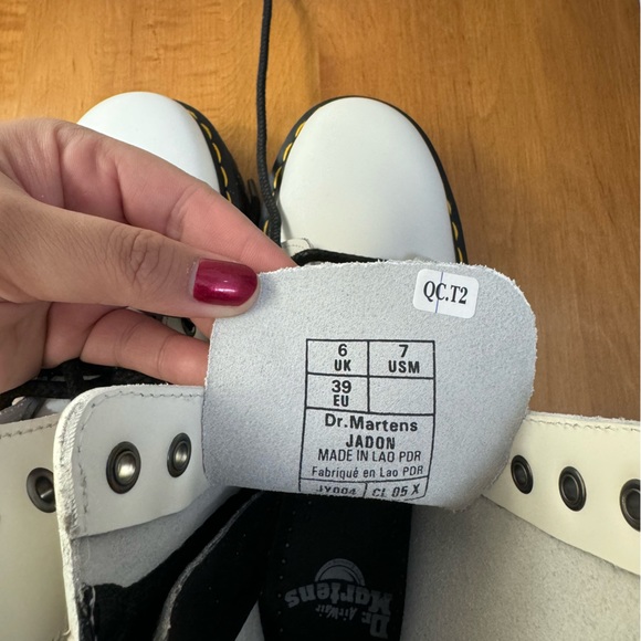 Dr. Martens Jadon Boot Smooth Leather Platforms - Picture 9 of 10